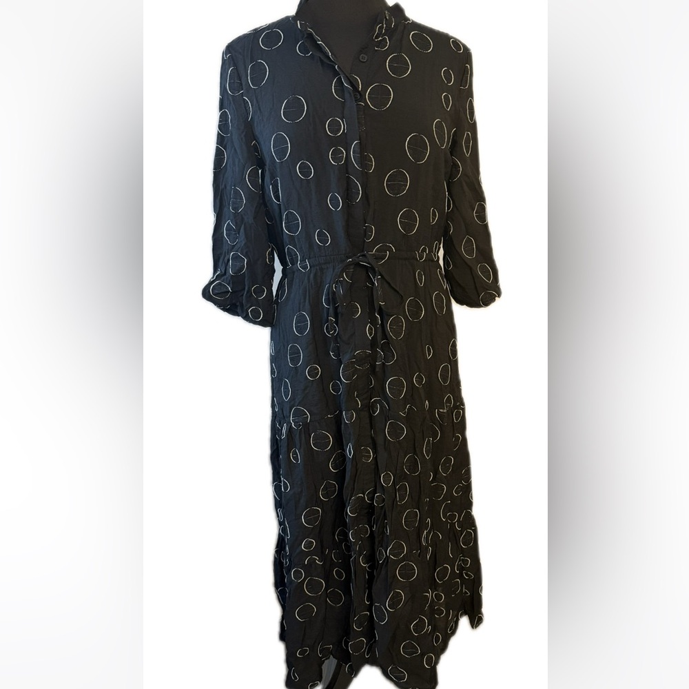 Harper Black and White Circle Long Sleeve Dress size M